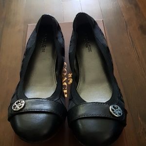 Coach flats